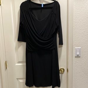 B Slim Size 1X 3/4 sleeve slimming Black Dress